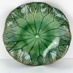 Vintage Arhaus Lily Pad 8.5” Decorative Plate.   Excellent Condition